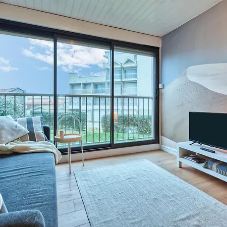 公寓 Les Sables D'argent-10 By Interhome